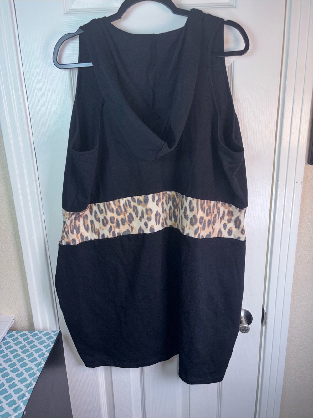 Venus Black Zip Front Tank with Leopard Waist Panel - Picture 5 of 5